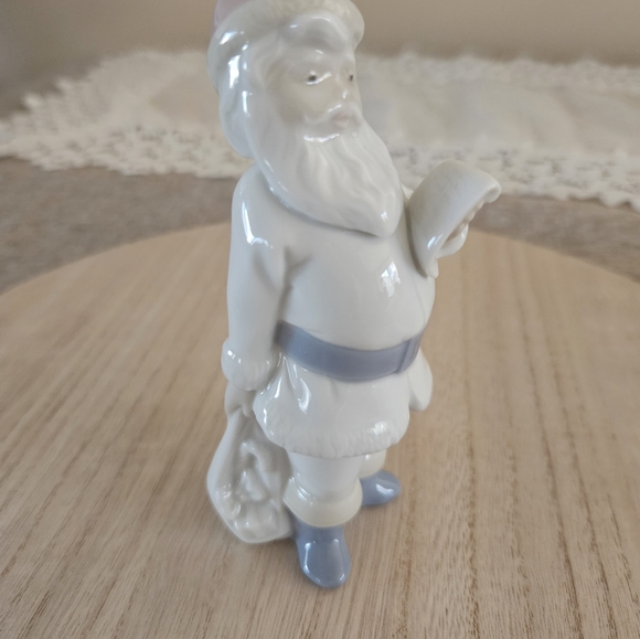 Vintage Lladro Santa - Picture 4 of 9